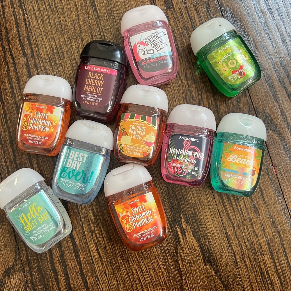 10 bath and body works hand sanitizers 1fl oz